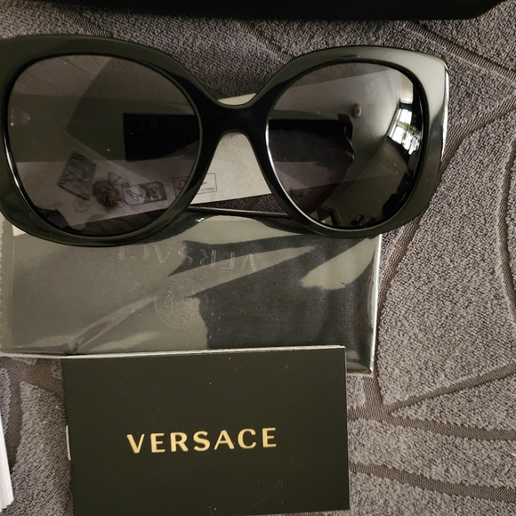 Authentic Versace Sunglasses - Picture 10 of 17